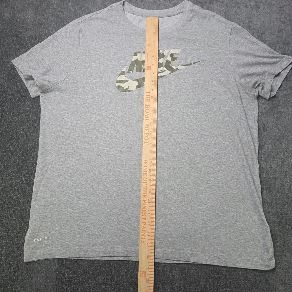 Nike Logo T Shirt Mens XL Gray Dri Fit Camo Spellout Logo Short Sleeve Athletic